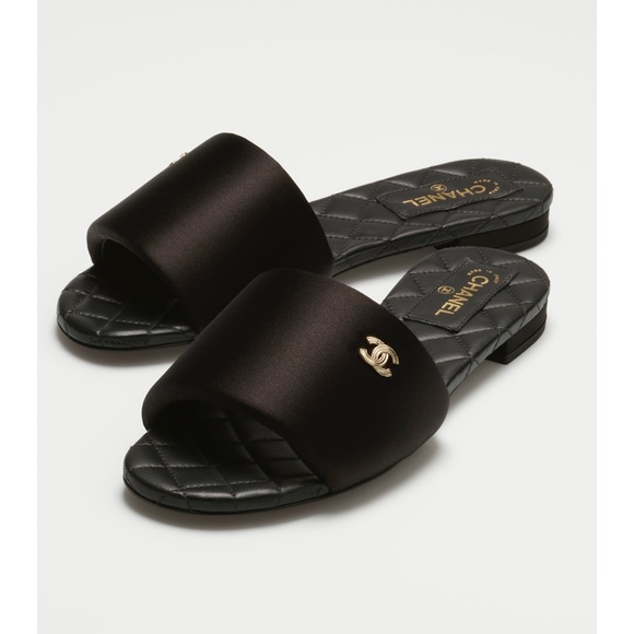 BNIB authentic Chanel blk mules - Picture 2 of 5